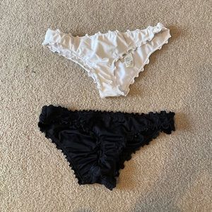ruffled bikini bottoms